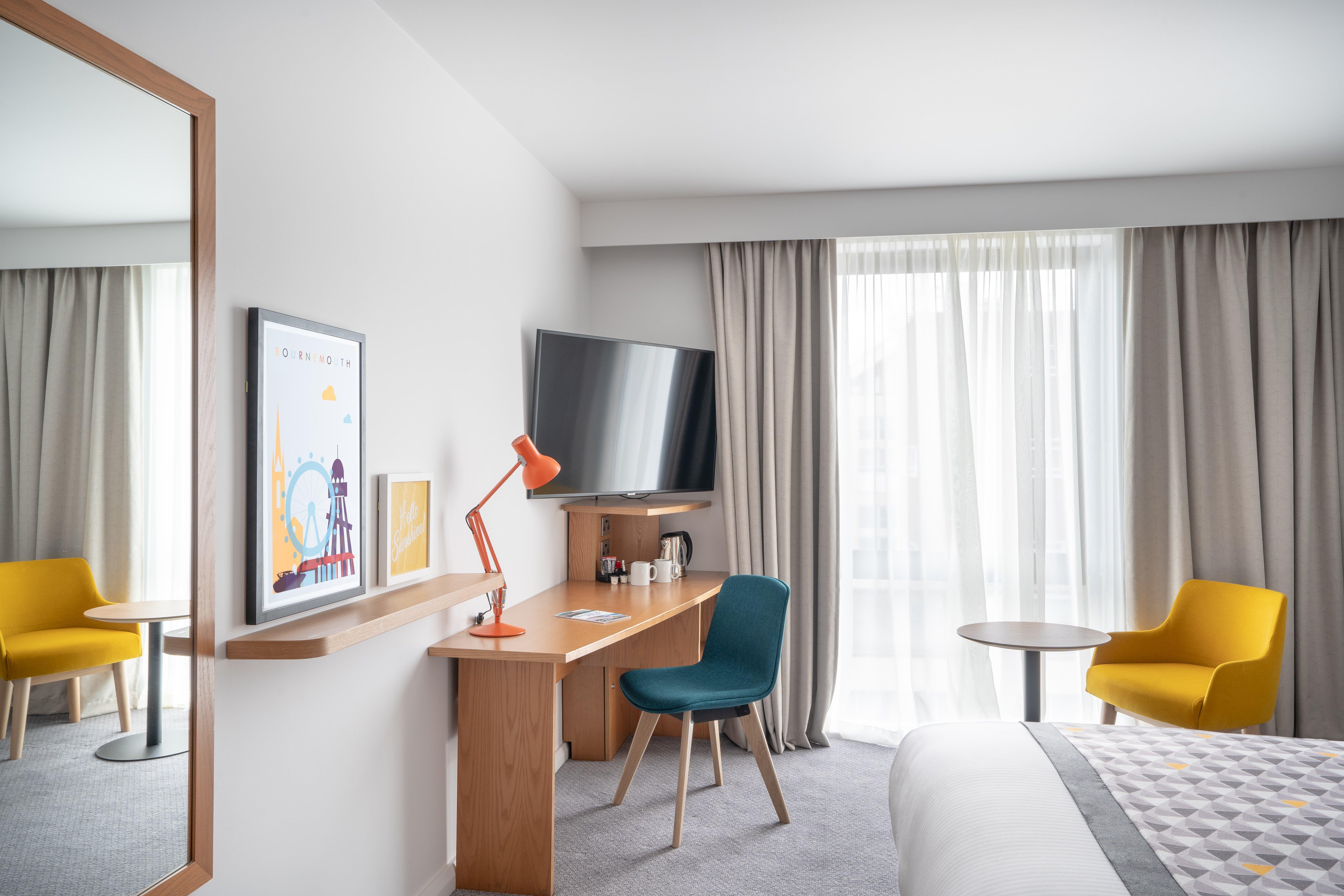 Holiday Inn Bournemouth By Ihg Exterior photo