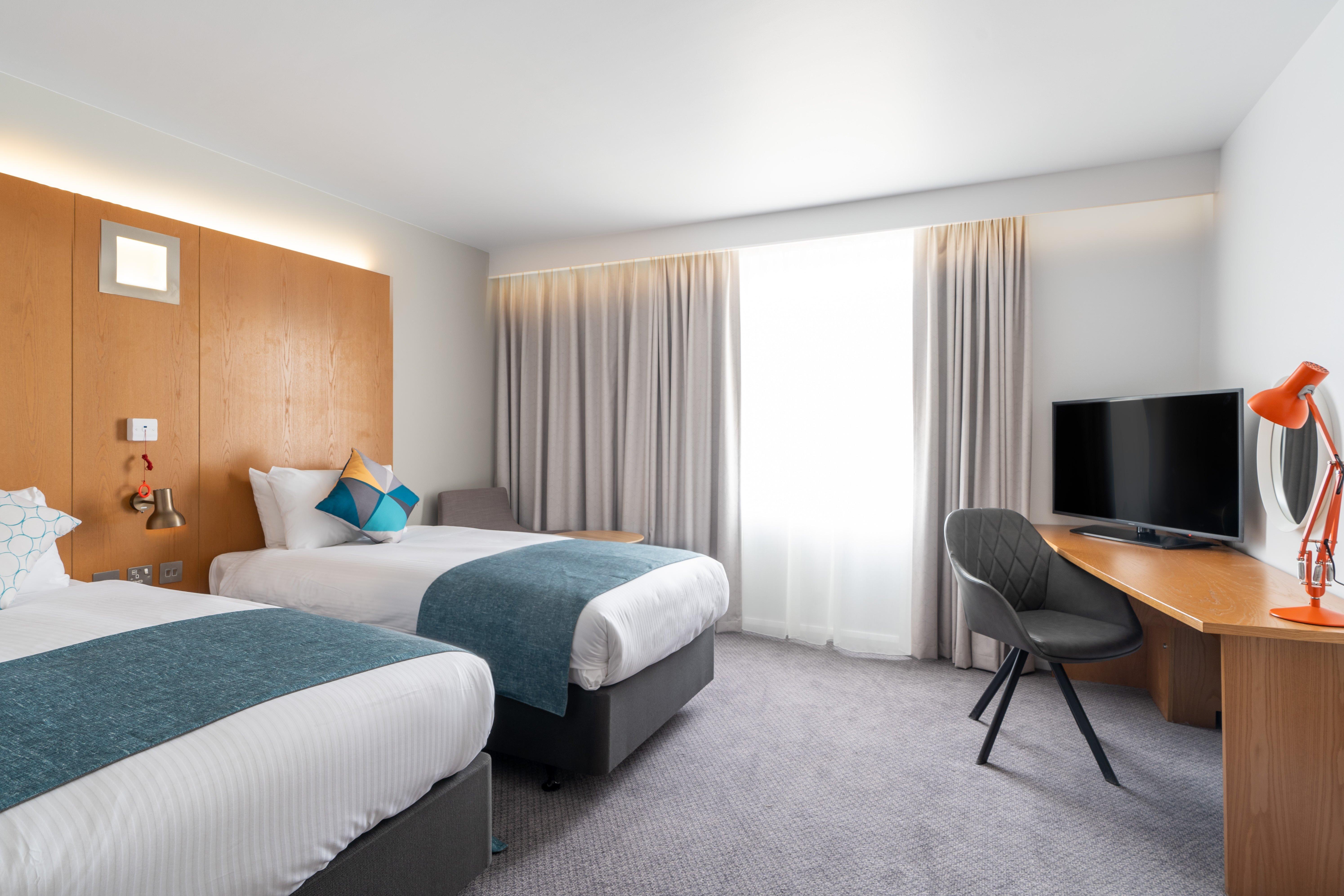 Holiday Inn Bournemouth By Ihg Exterior photo