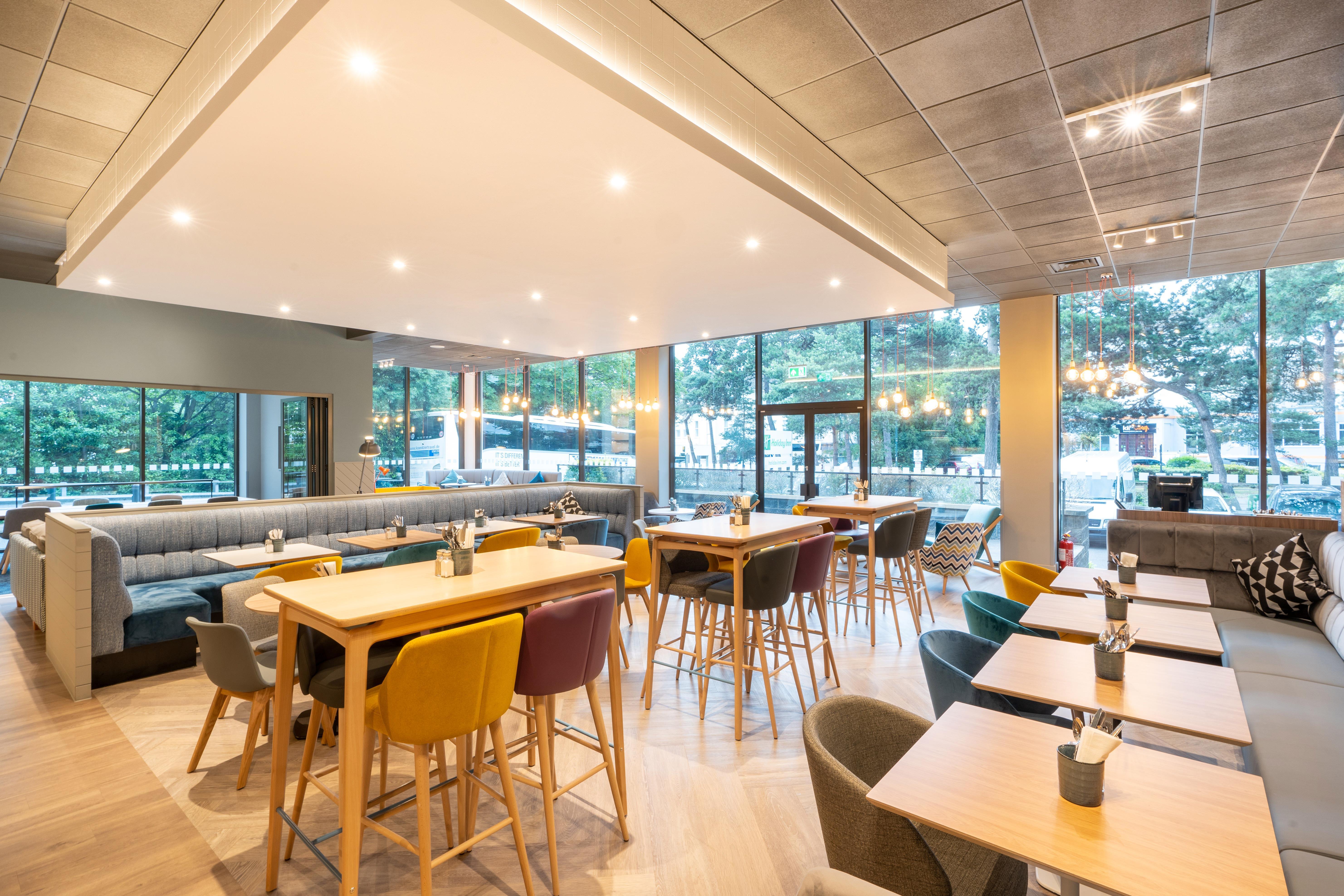 Holiday Inn Bournemouth By Ihg Exterior photo