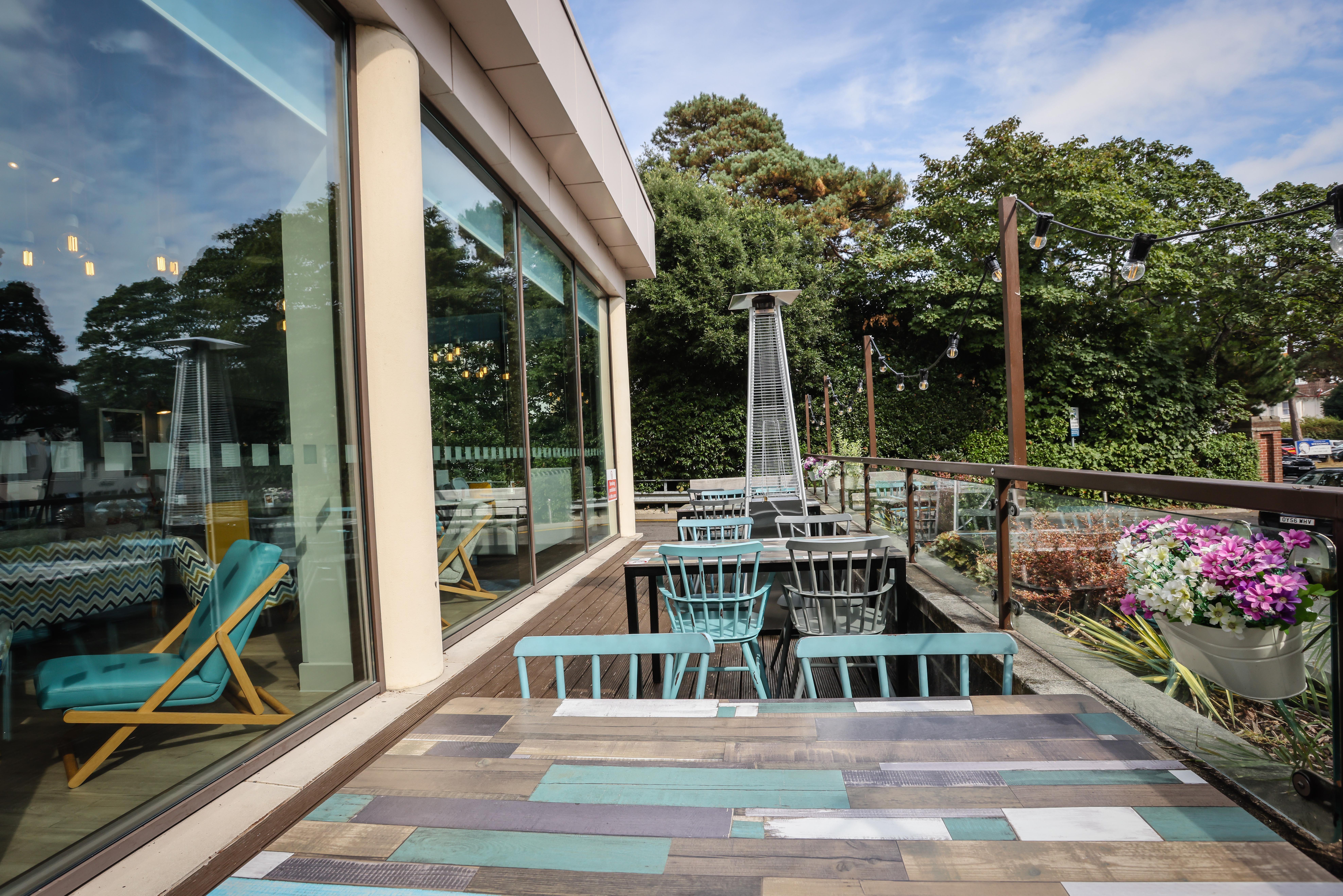 Holiday Inn Bournemouth By Ihg Exterior photo
